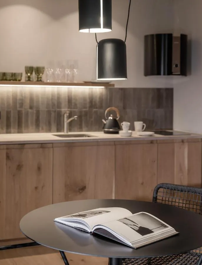 Can Veri Suites Soller 0*,