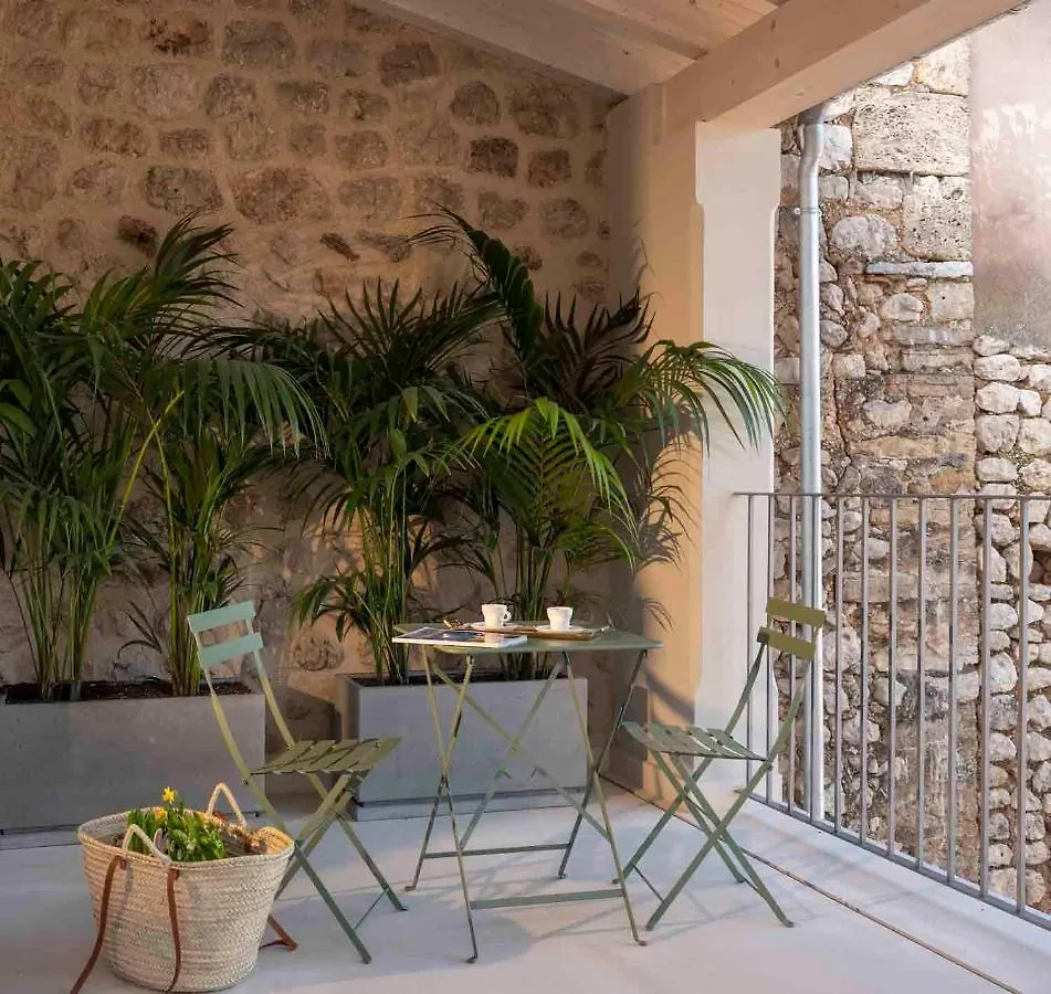 Can Veri Suites Soller